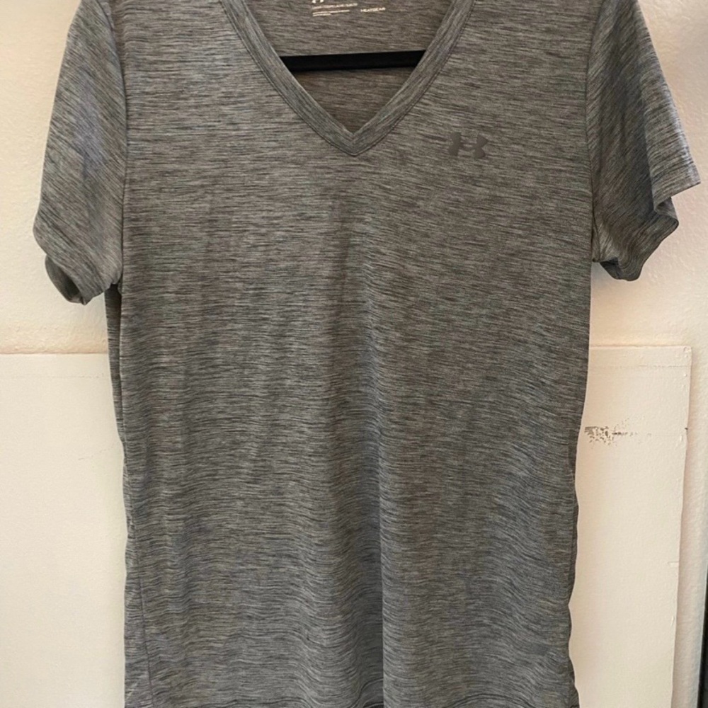 Under Armour Gray V-Neck Women's Top